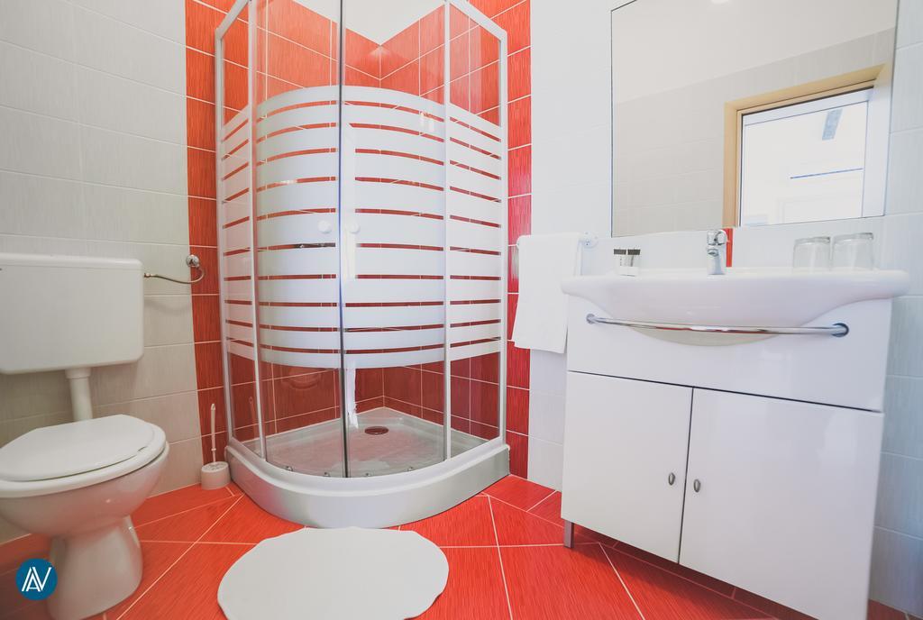 Apartments Zara Петрчане Екстер'єр фото