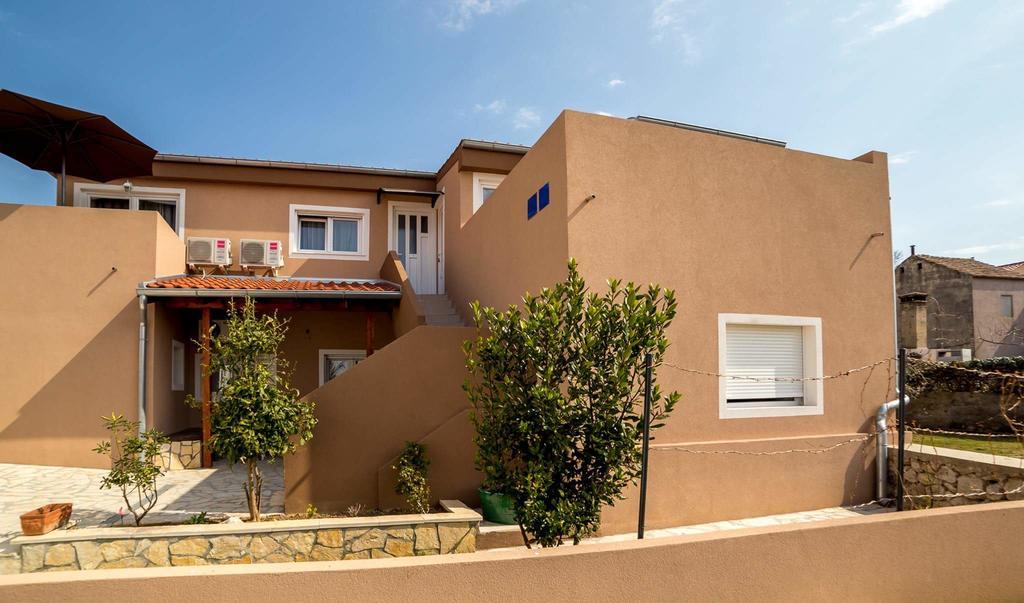 Apartments Zara Петрчане Екстер'єр фото